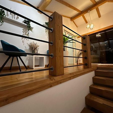 Attic 33 Daire Câmpulung Moldovenesc Dış mekan fotoğraf