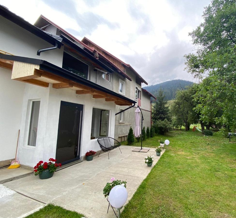 Attic 33 Daire Câmpulung Moldovenesc Dış mekan fotoğraf