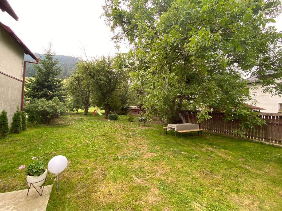 Attic 33 Daire Câmpulung Moldovenesc Dış mekan fotoğraf