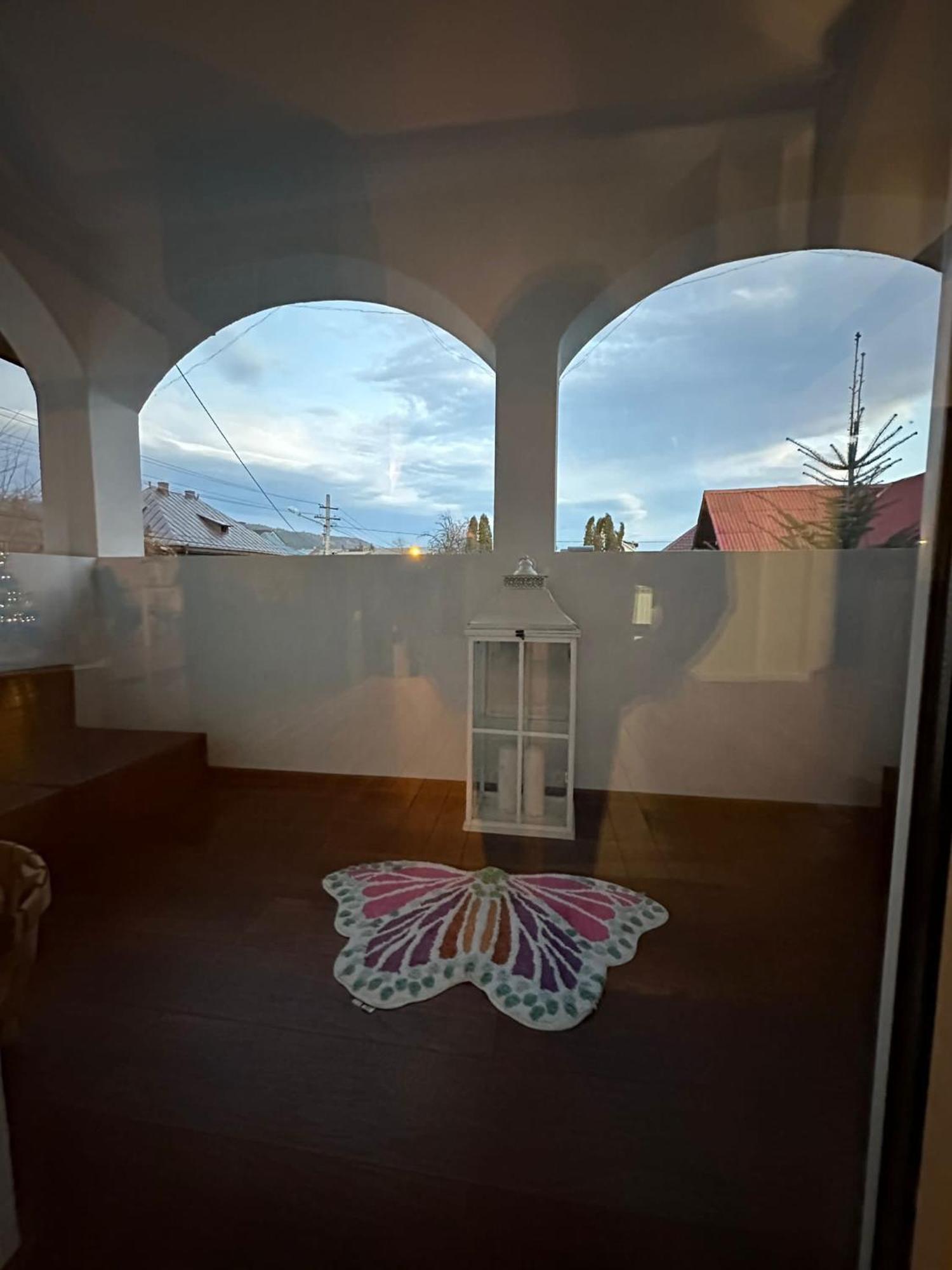 Attic 33 Daire Câmpulung Moldovenesc Dış mekan fotoğraf