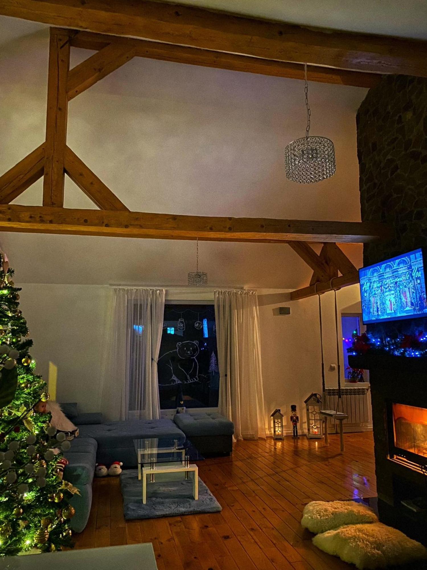 Attic 33 Daire Câmpulung Moldovenesc Dış mekan fotoğraf